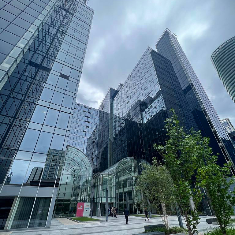 Canary Wharf-London-building-campus